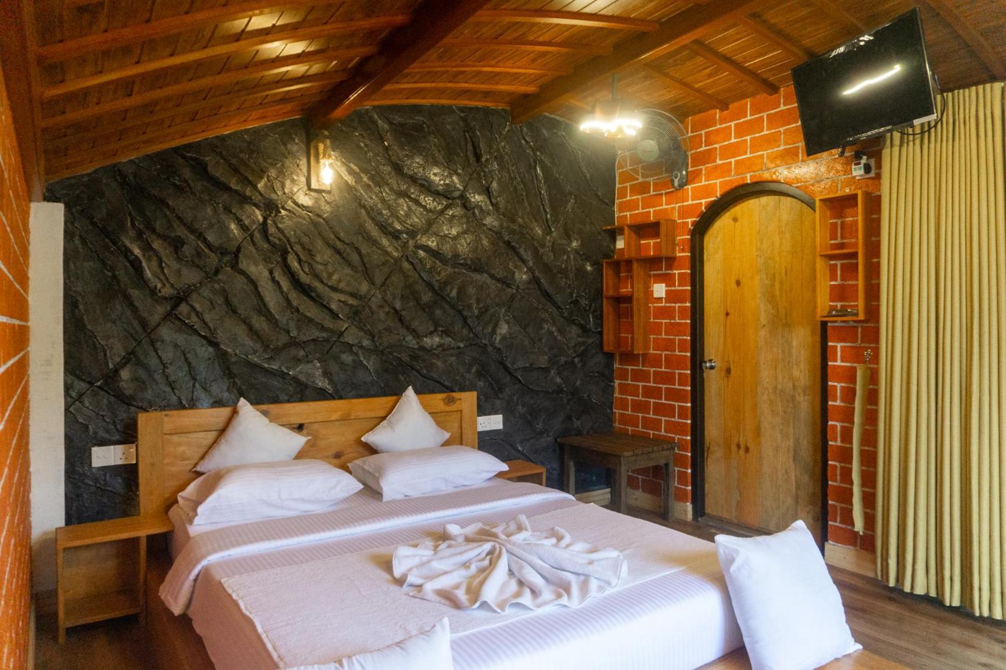Hobbit Hole Hideaway Bed & Breakfast Ella Bagian luar foto