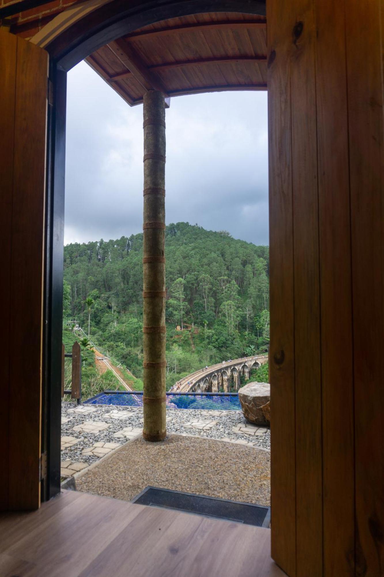 Hobbit Hole Hideaway Bed & Breakfast Ella Bagian luar foto